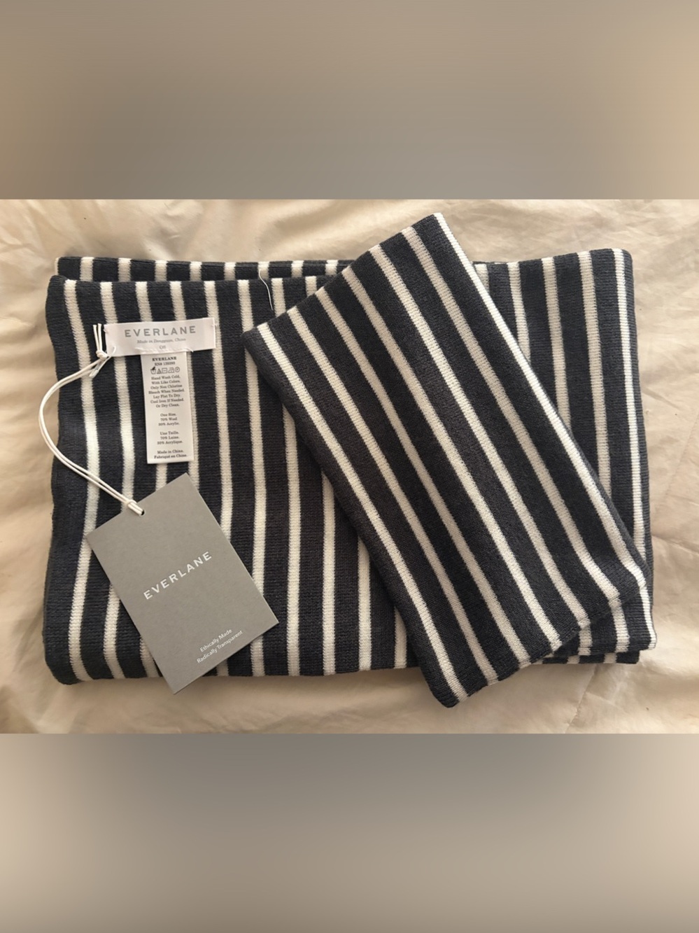 Everlane The Striped Scarf Luxuriously Soft Gray & White NWT